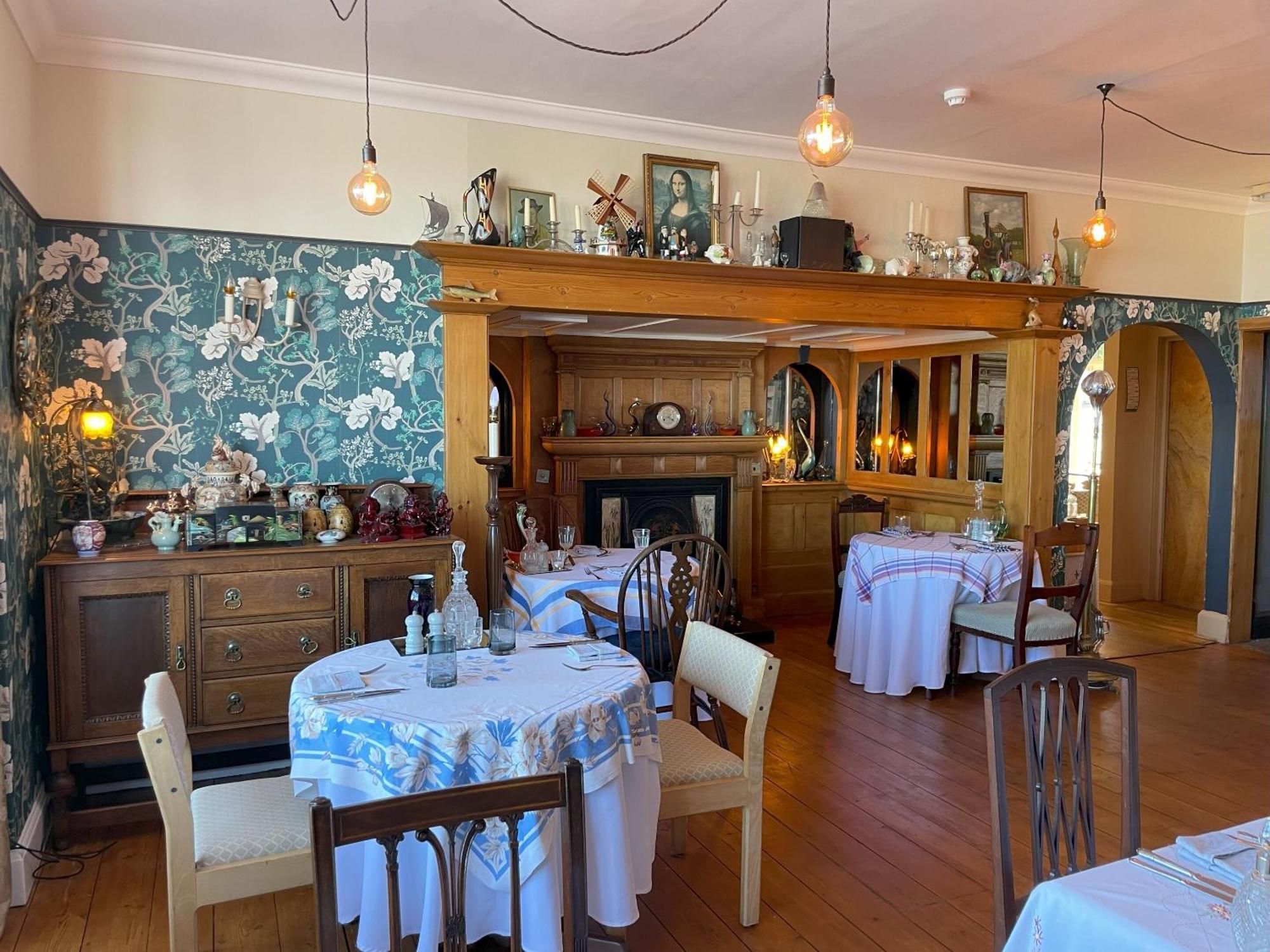 Knights Court Hotel Great Yarmouth Bagian luar foto